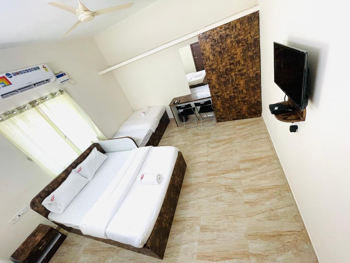 Lsr Service Apartments ตีรูปาติ ภายนอก รูปภาพ